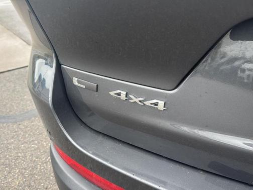 Metallic 2022 Jeep Grand Cherokee L Laredo