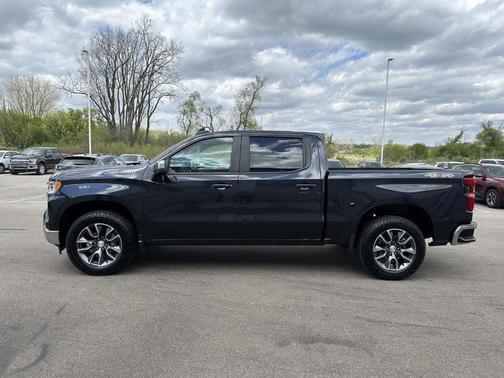 Dark Ash Metallic 2024 Chevrolet Silverado 1500 LT