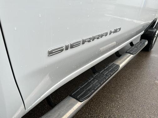 2024 GMC Sierra 2500 Pro