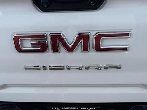 2024 GMC Sierra 2500 Pro