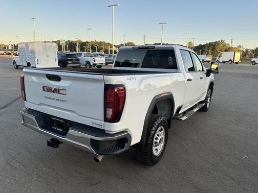 2024 GMC Sierra 2500 Pro
