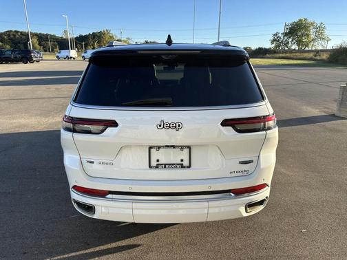 2023 Jeep Grand Cherokee L Summit