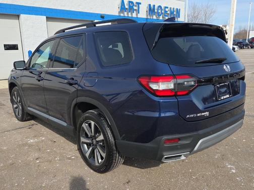 2025 Honda Pilot Touring