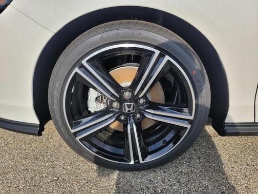 Platinum White Pearl 2025 Honda Accord Hybrid Sport