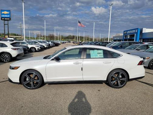 Platinum White Pearl 2025 Honda Accord Hybrid Sport