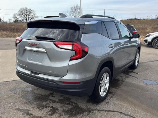 Sterling 2023 GMC Terrain SLE