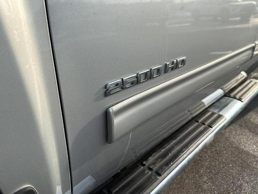 2011 Chevrolet Silverado 2500 LT