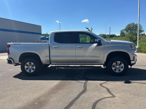 Silver Ice Metallic 2021 Chevrolet Silverado 1500 LT
