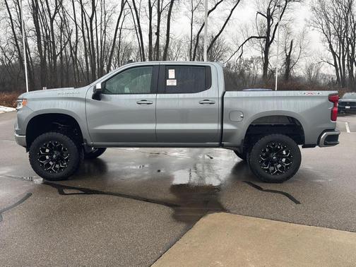 2025 Chevrolet Silverado 1500 LT