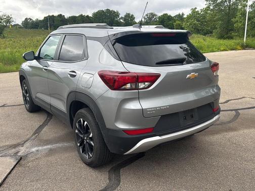 Sterling Gray Metallic 2023 Chevrolet Trailblazer LT