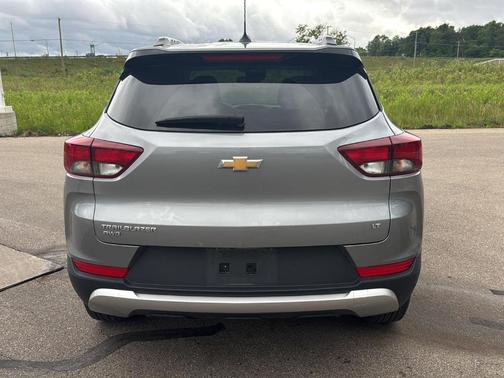 Sterling Gray Metallic 2023 Chevrolet Trailblazer LT