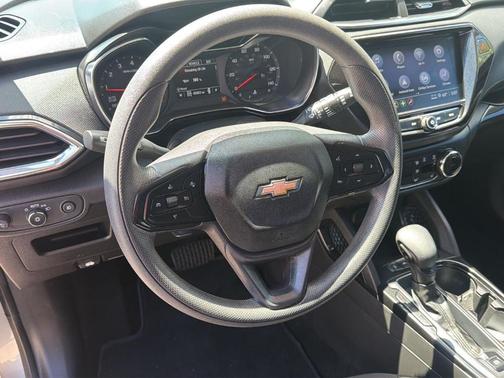 Sterling Gray Metallic 2023 Chevrolet Trailblazer LT