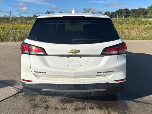 Summit White 2023 Chevrolet Equinox Premier