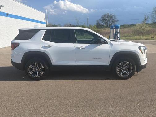 Summit White 2025 GMC Terrain Elevation