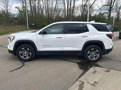 Summit White 2025 GMC Terrain Elevation