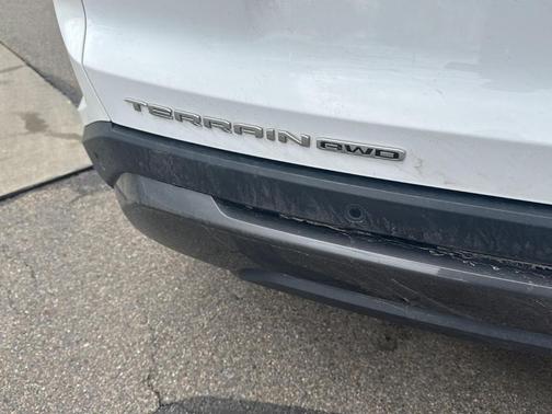 Summit White 2025 GMC Terrain Elevation