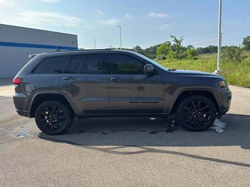 2019 Jeep Grand Cherokee Altitude