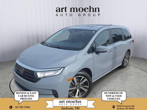 Sonic Gray Pearl 2024 Honda Odyssey Touring