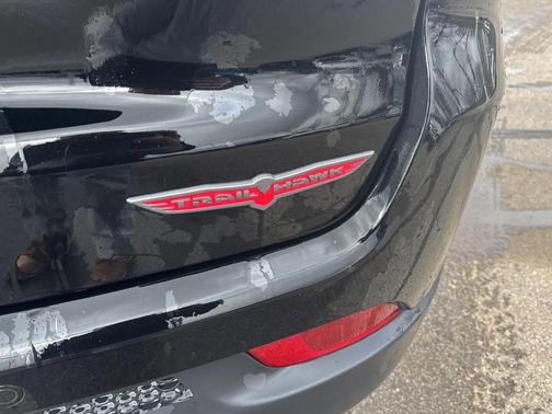 Diamond Black 2025 Jeep Compass Trailhawk