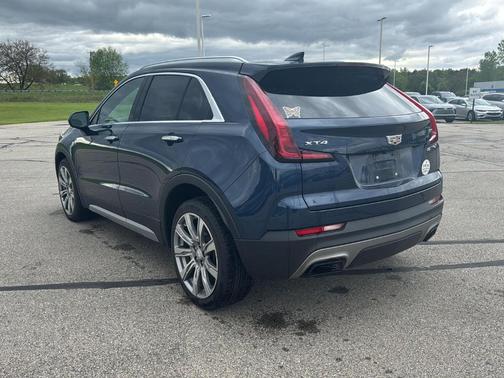 2019 Cadillac XT4 Premium Luxury