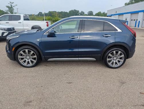 2019 Cadillac XT4 Premium Luxury