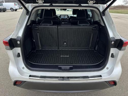 2020 Toyota Highlander Platinum