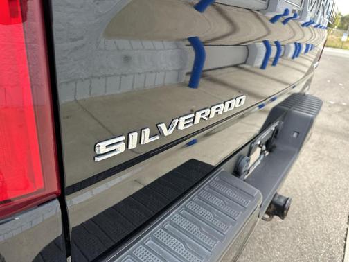 2022 Chevrolet Silverado 1500 Limited Custom