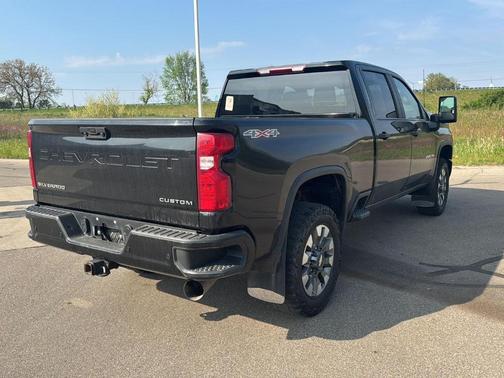Black 2024 Chevrolet Silverado 2500 Custom