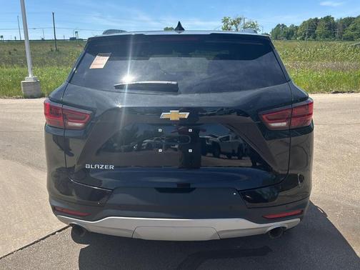 Black 2024 Chevrolet Blazer LT