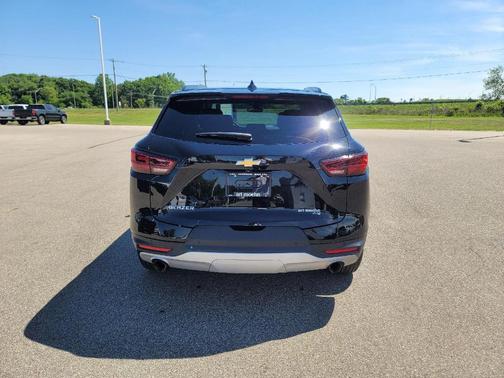 Black 2024 Chevrolet Blazer LT