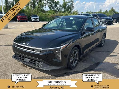Aurora Black Pearl 2025 Kia K4