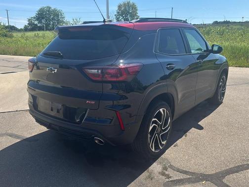 Mosaic Black Metallic 2024 Chevrolet Trailblazer RS