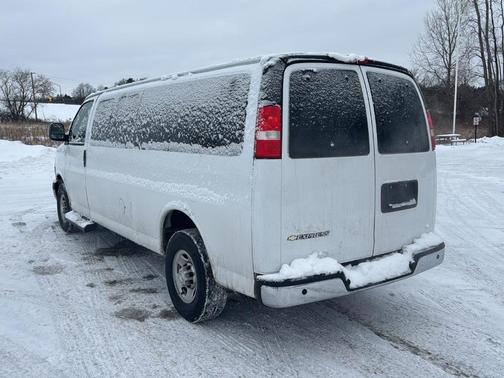 2023 Chevrolet Express 3500 LT