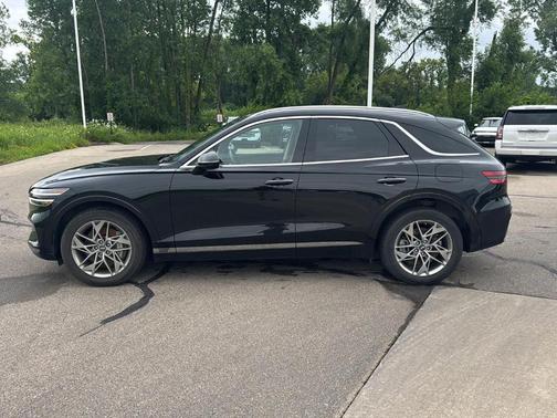 Vik Black 2025 Genesis GV70 2.5T