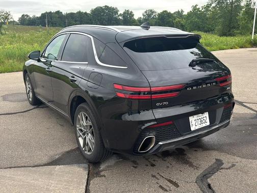 Vik Black 2025 Genesis GV70 2.5T