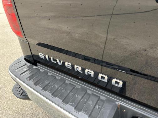 Black 2019 Chevrolet Silverado 1500 LD LT