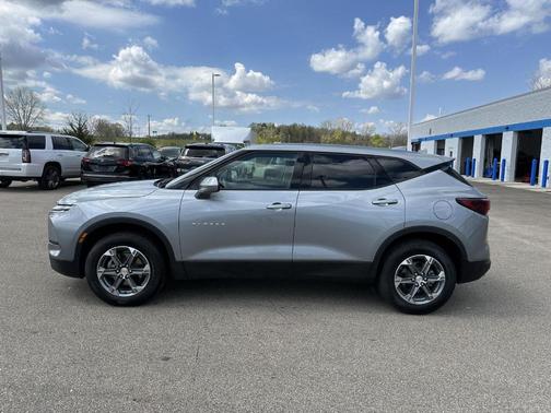 Sterling Gray Metallic 2025 Chevrolet Blazer LT
