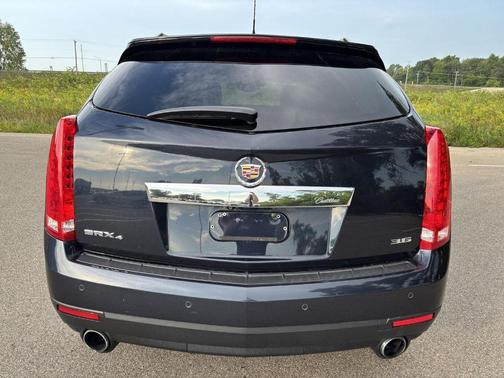 Sapphire Blue Metallic 2015 Cadillac SRX Luxury Collection