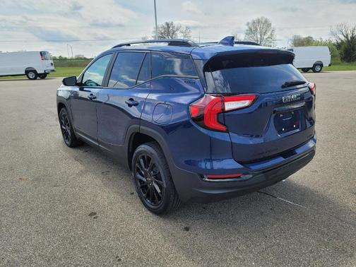 Marine Metallic 2023 GMC Terrain SLE