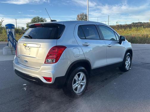 2022 Chevrolet Trax LS