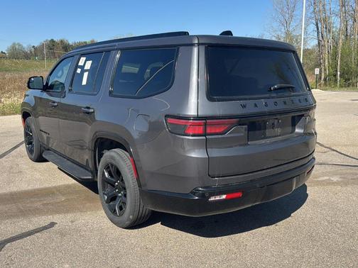 Metallic 2024 Jeep Wagoneer Series II