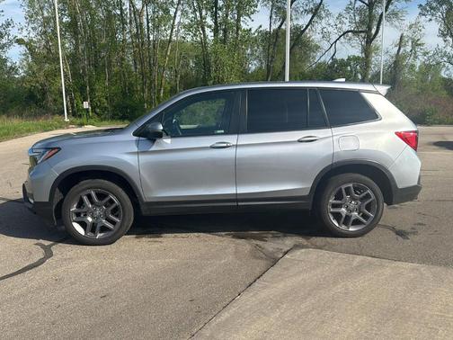 Lunar Silver Metallic 2023 Honda Passport EX-L