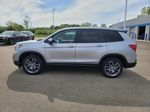 Lunar Silver Metallic 2023 Honda Passport EX-L