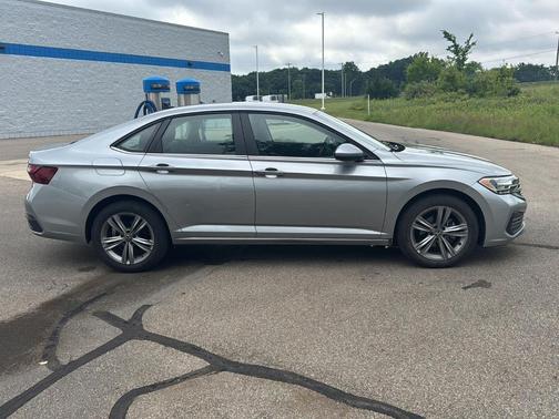 Pyrite Silver Metallic 2024 Volkswagen Jetta 1.5T SE