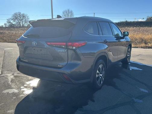 2020 Toyota Highlander Hybrid XLE