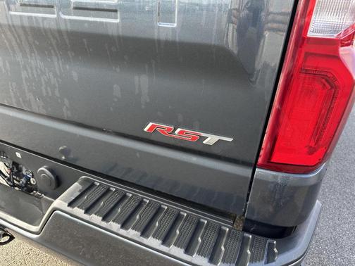 Shadow Gray Metallic 2019 Chevrolet Silverado 1500 RST