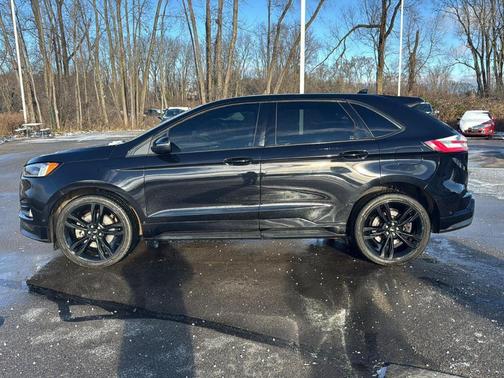 2020 Ford Edge ST