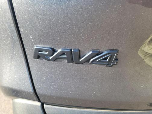 Magnetic Gray Metallic 2021 Toyota RAV4 XLE