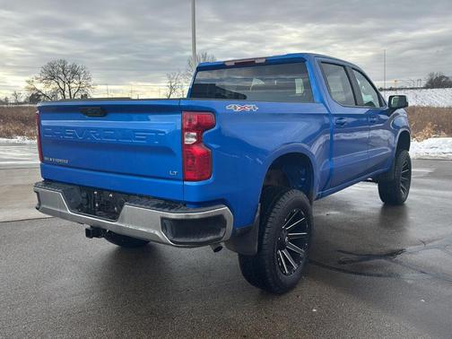 2025 Chevrolet Silverado 1500 LT