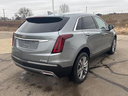2024 Cadillac XT5 Premium Luxury